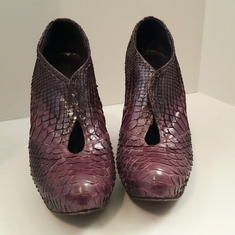 ๐HP Alexander McQueen Snakeskin Wedge Sculpted Heel Platform Boots Runway Rare - Picture 2 of 9